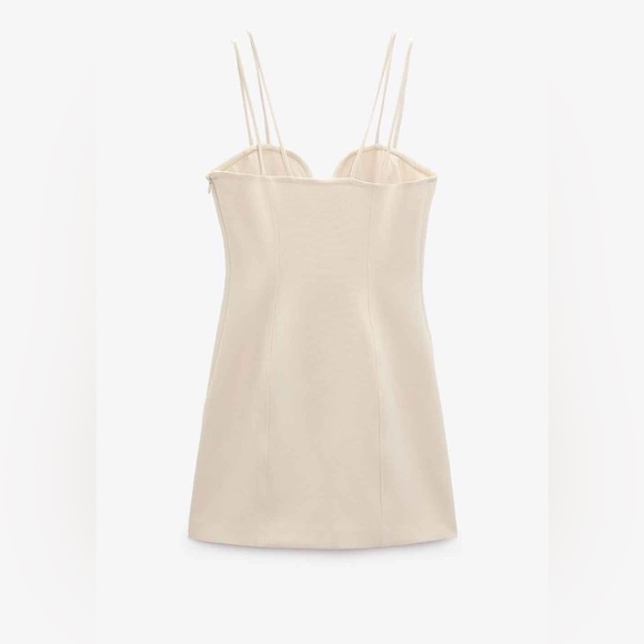 Zara Sweetheart Neckline Dress - Picture 2 of 6